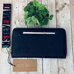 NWT Steve Madden BZIPWEB Black/Gold Zip All Around Wallet Colors Guitar Wristlet